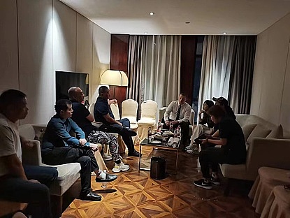 洪伟币圈视角：11月23日午间加密市场操作指南